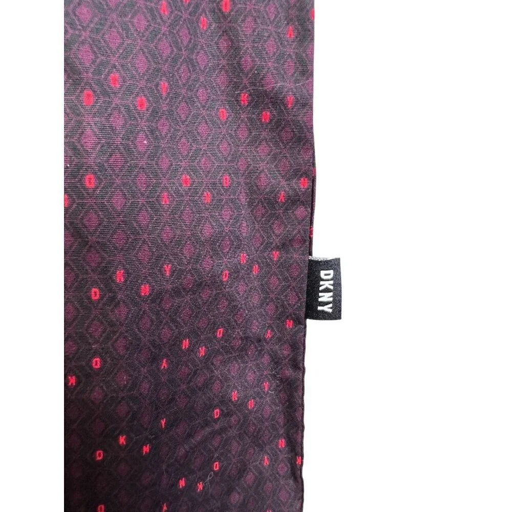 DKNY Garnet Woven Shirt Mens Size Medium Purple Red Letters